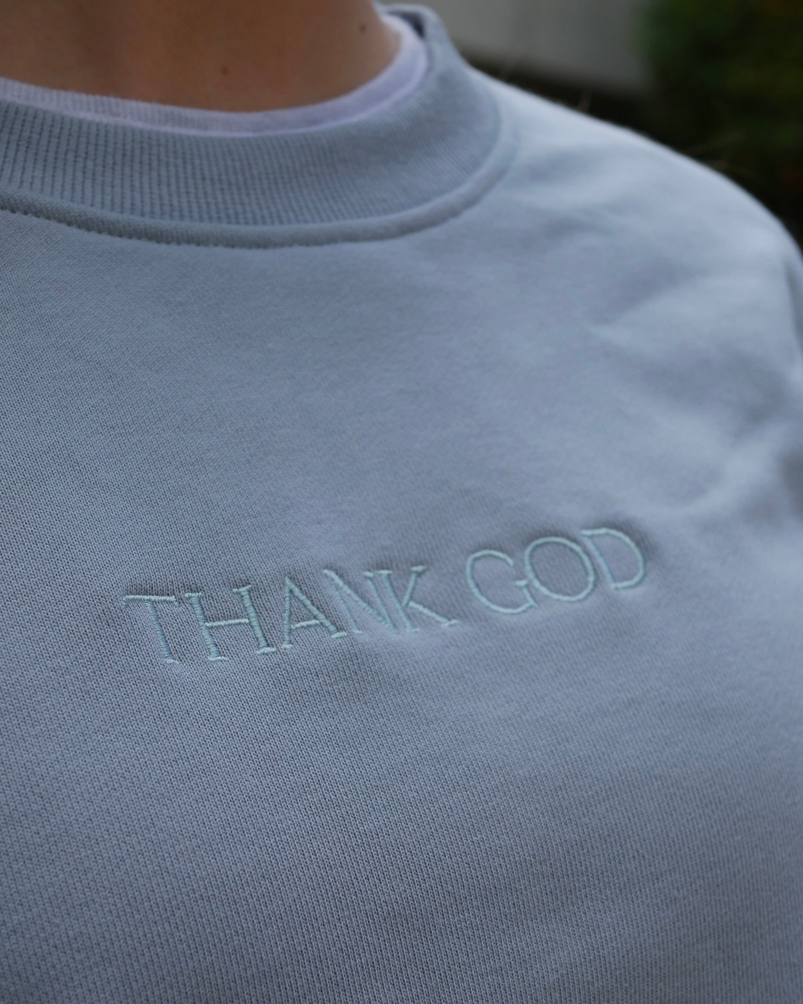 TG EMBROIDERED CREWNECK